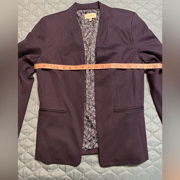 Skies Are Blue Navy Blazer with Floral Lining - Picture 4 of 5